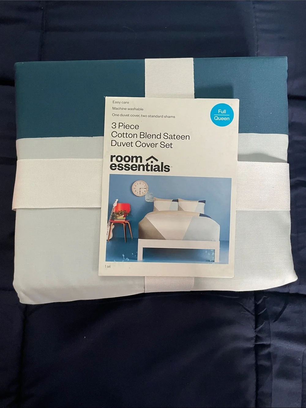 Room Essentials Teal and White Colorblock Cotton-Blend Duvet Cover Set